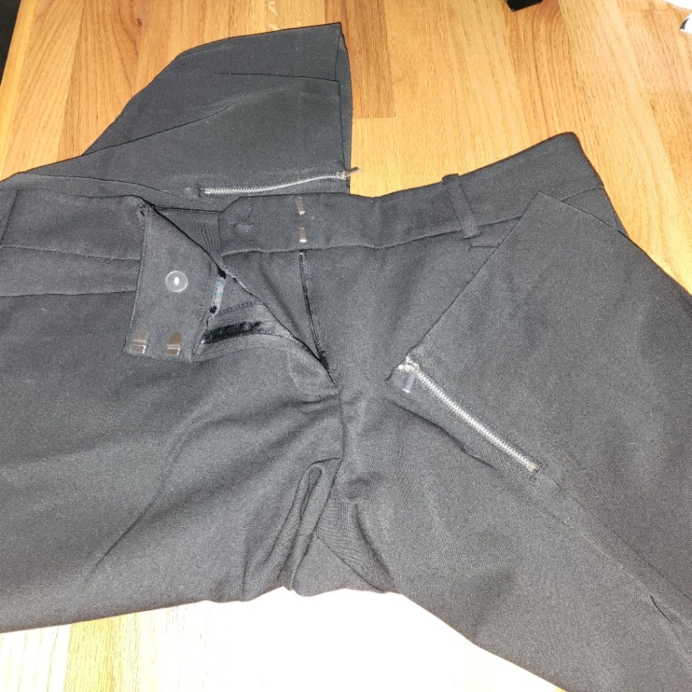 NY and Company size 14 black dress pants with zippers at the ankles